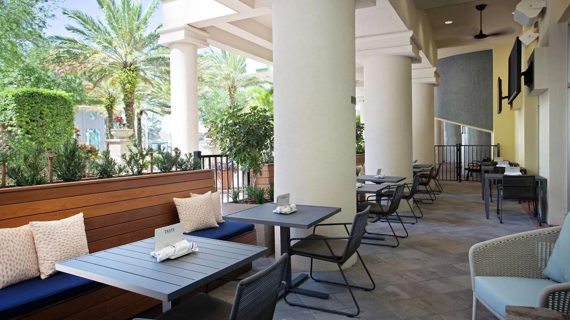 Hotel Embassy Suites By Hilton Tampa Downtown Convention Center